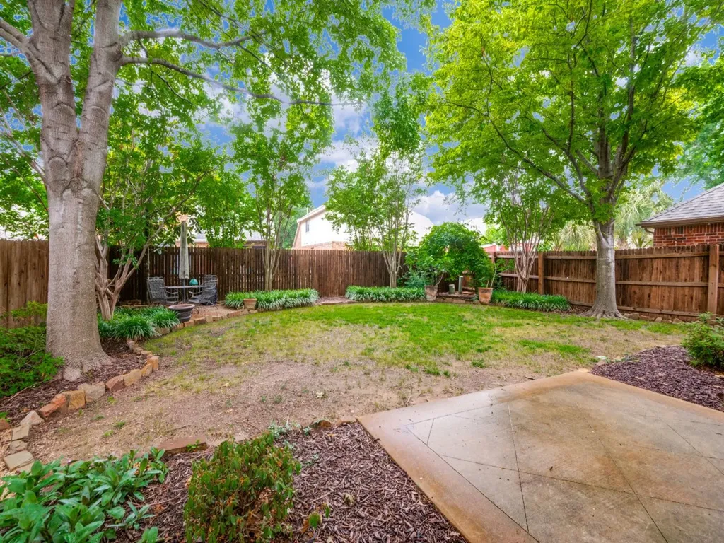 2452 Dockside Grand Prairie TX 75054