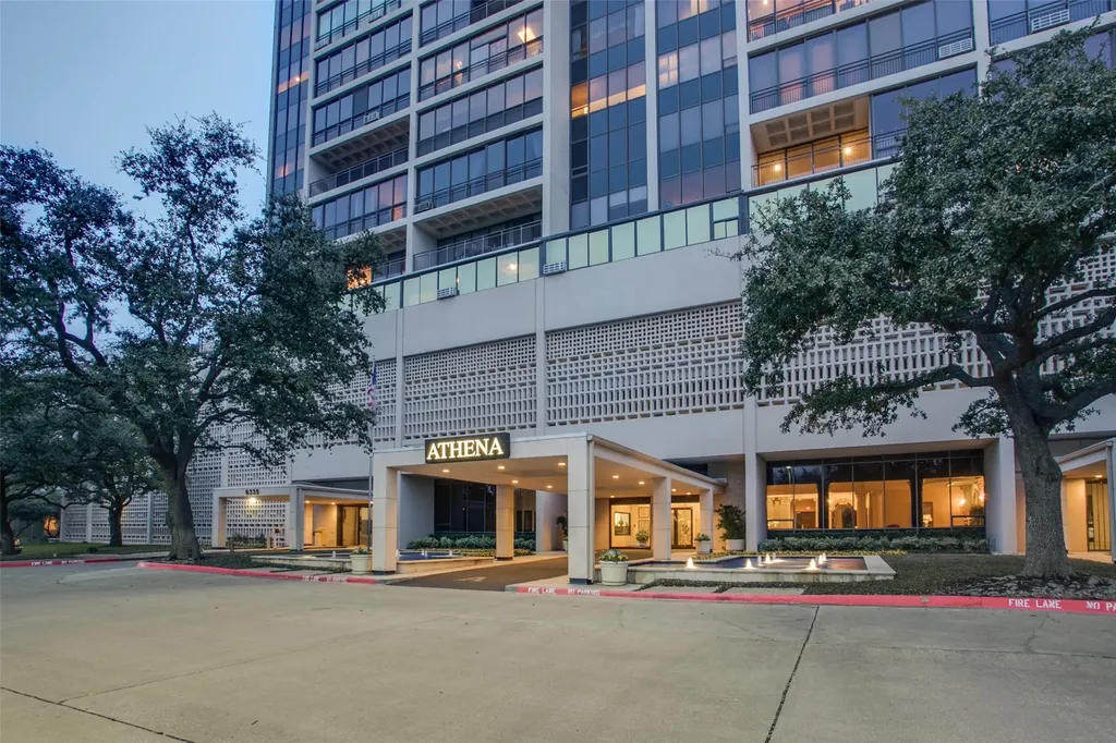 6335 W Northwest Highway Dallas TX 75225