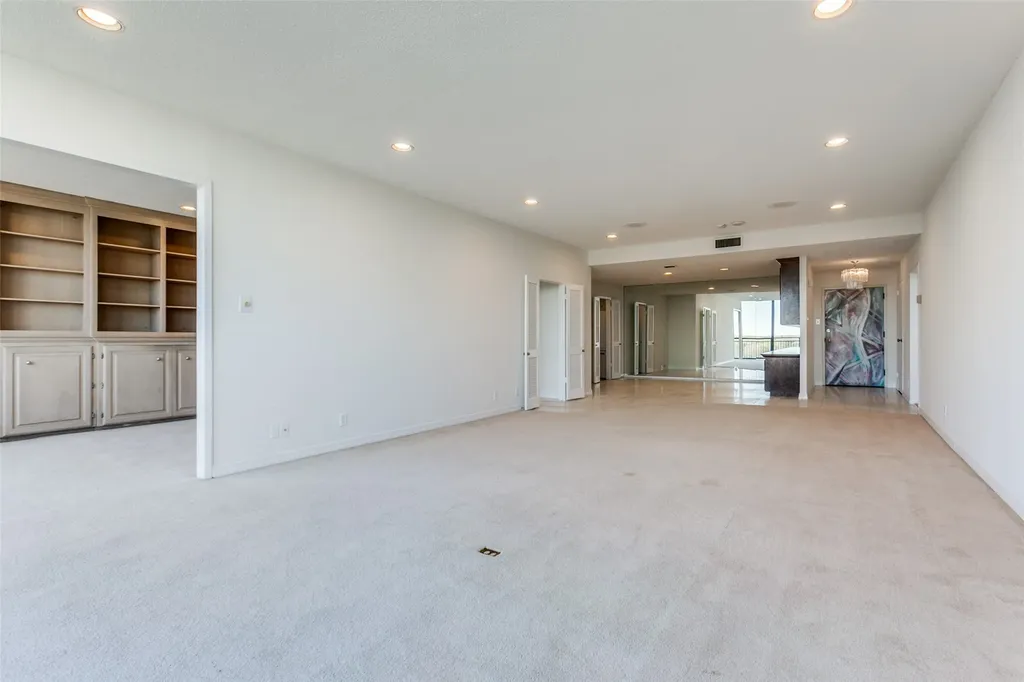 6335 W Northwest Highway Dallas TX 75225