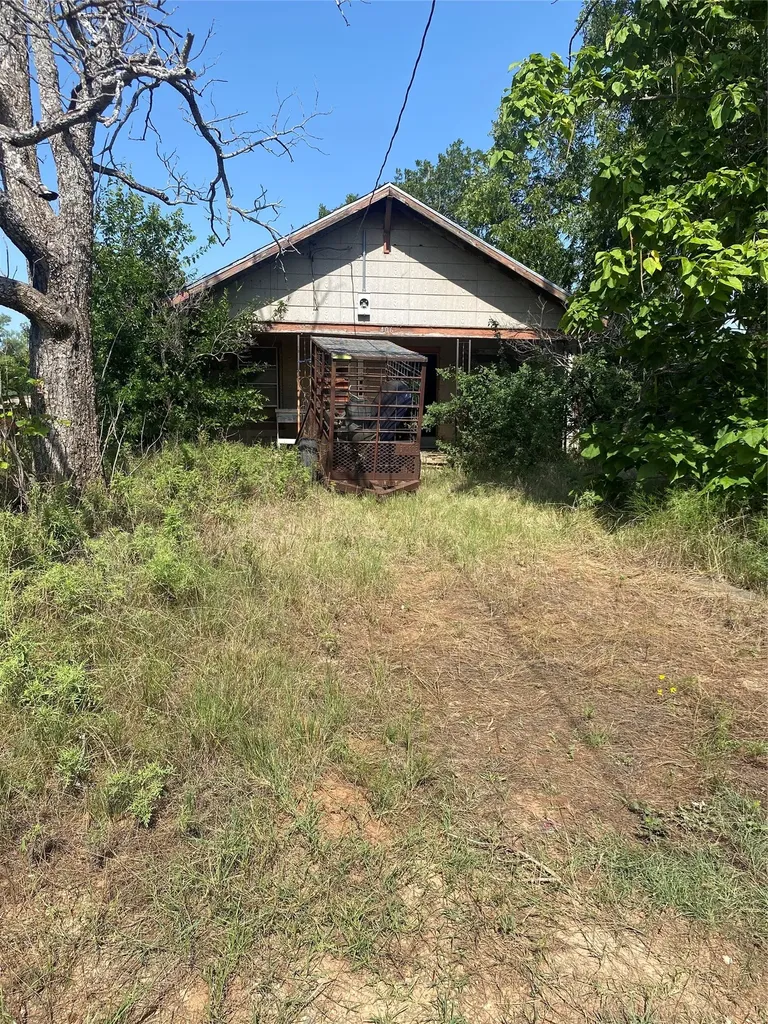 406 Crockett Street Santa Anna TX 76878