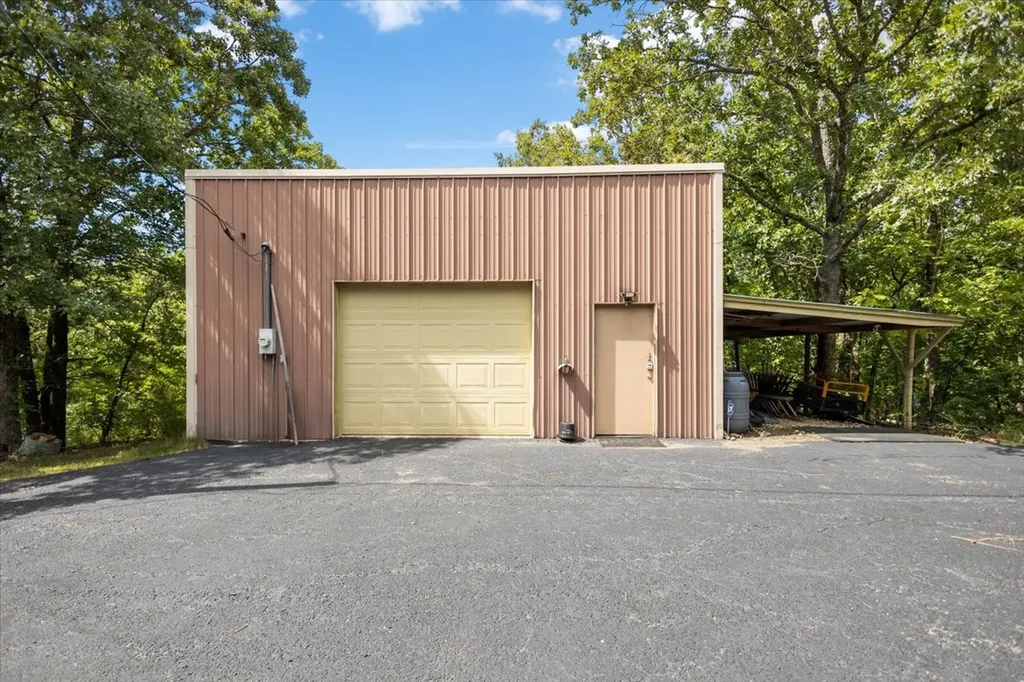 1522 Fm 17 Grand Saline TX 75140