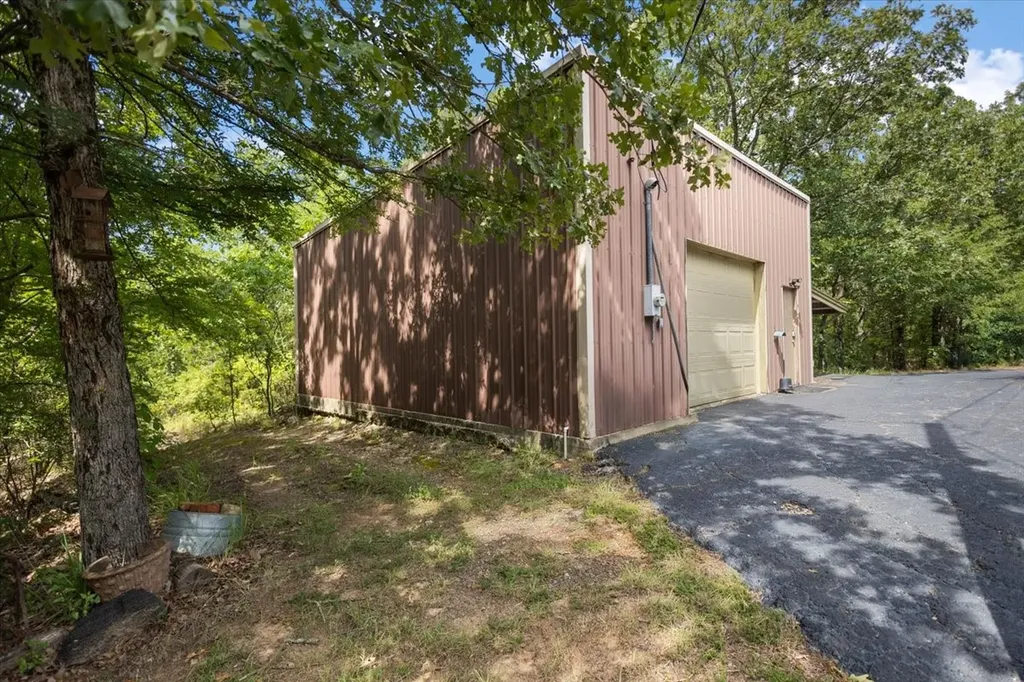 1522 Fm 17 Grand Saline TX 75140