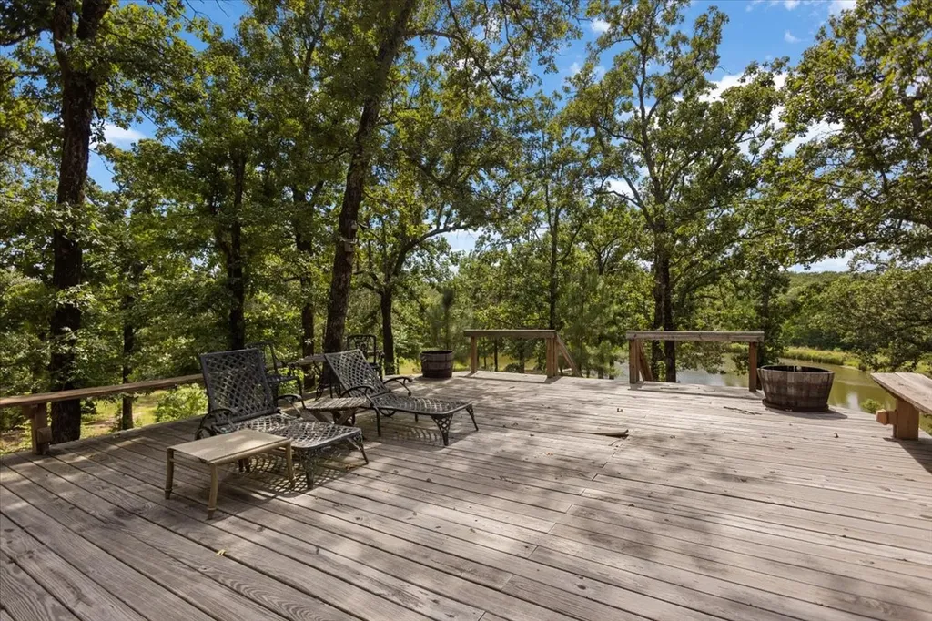 1522 Fm 17 Grand Saline TX 75140