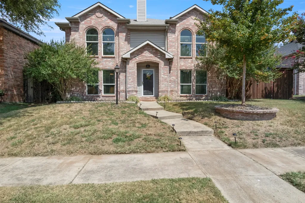 1428 Creekview Drive Lewisville TX 75067