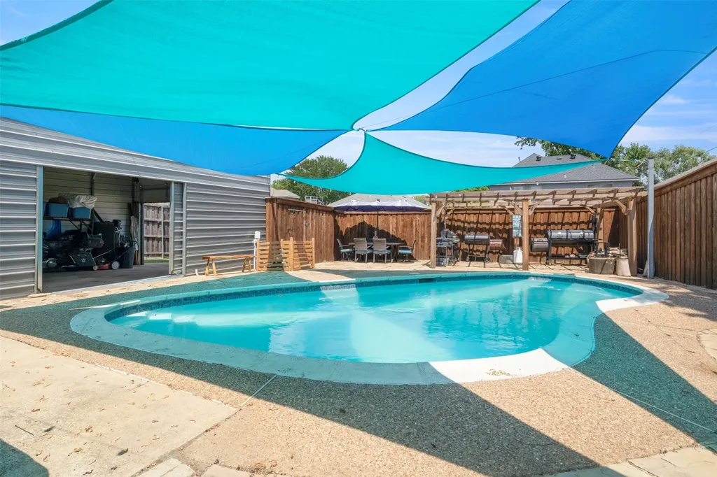 1428 Creekview Drive Lewisville TX 75067