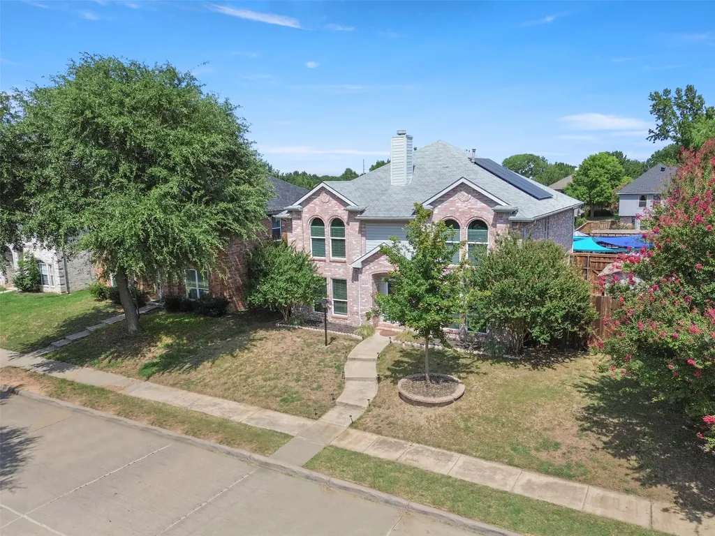 1428 Creekview Drive Lewisville TX 75067