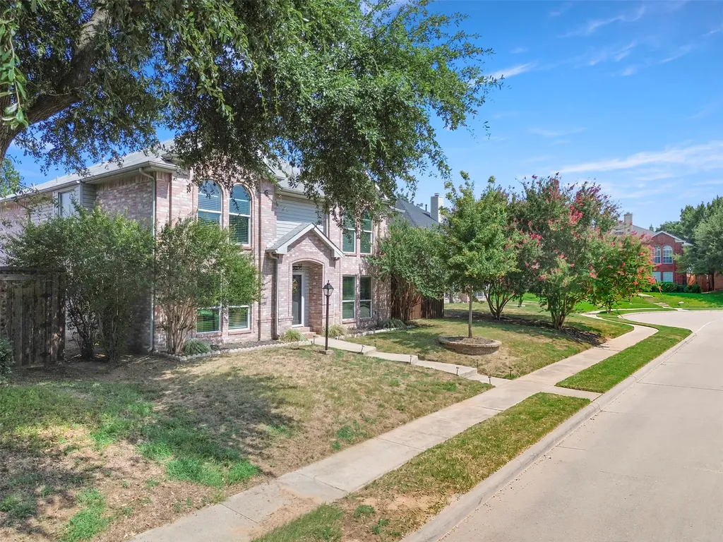 1428 Creekview Drive Lewisville TX 75067