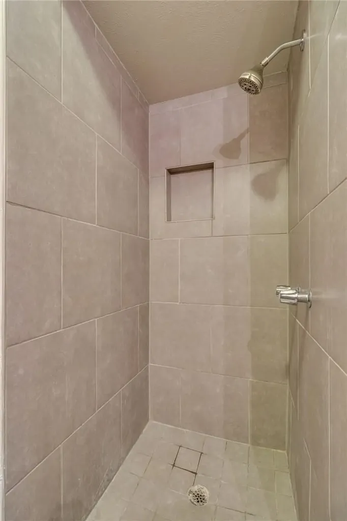 7820 Kermit Fort Worth TX 76116