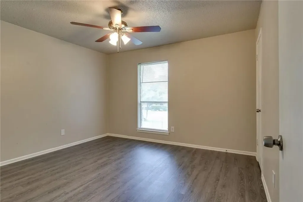 7820 Kermit Fort Worth TX 76116