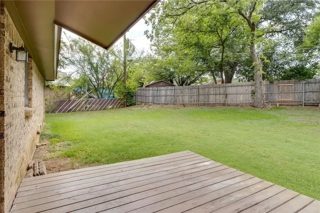 7820 Kermit Fort Worth TX 76116