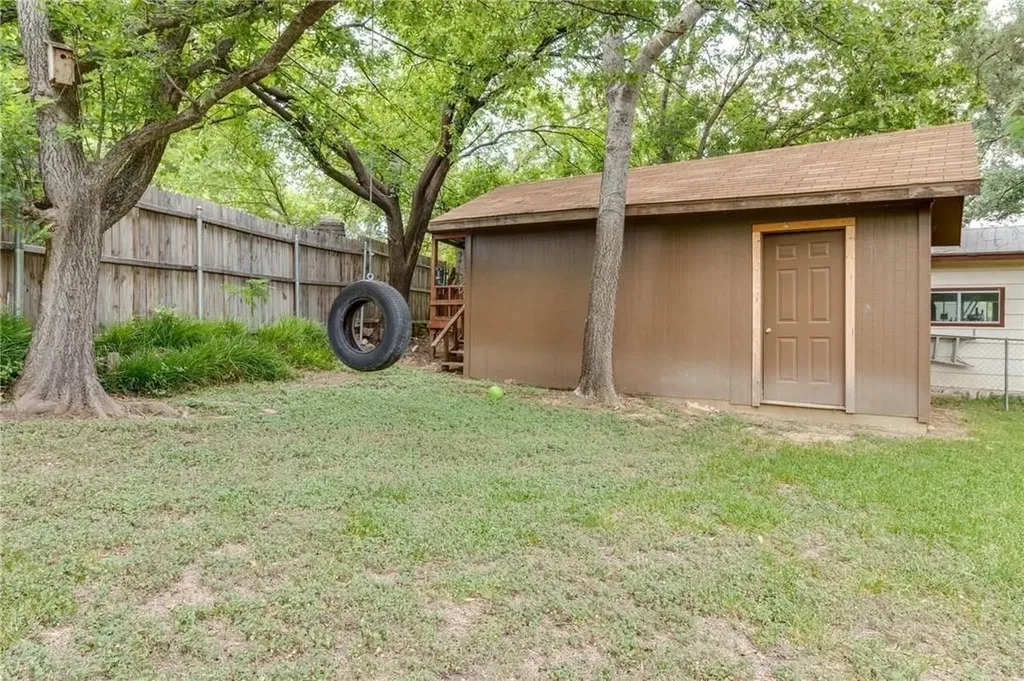 7820 Kermit Fort Worth TX 76116