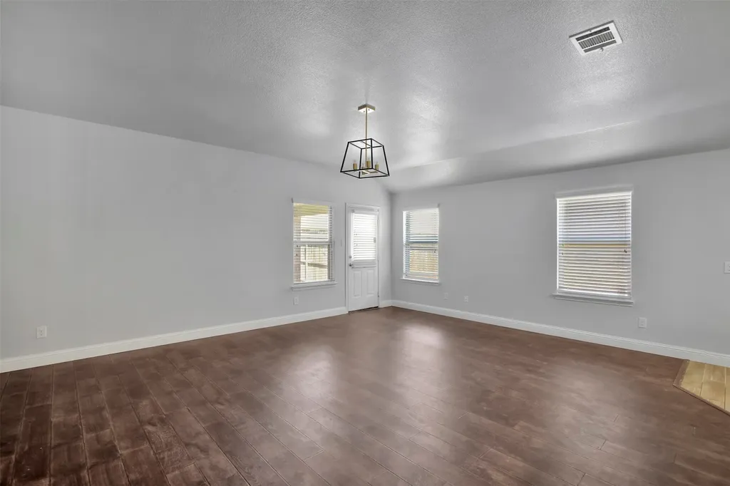 985 Corbitt Lane Fate TX 75189