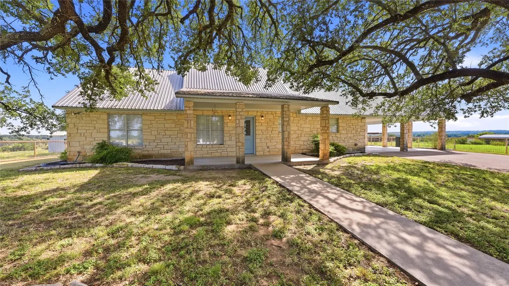 2992 County Road 2400 Lometa TX 76853