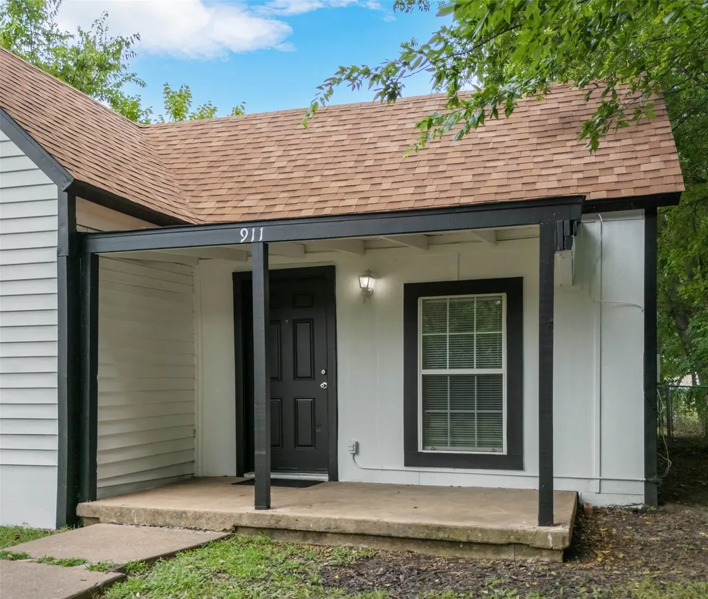 911 N Branch Street Sherman TX 75090