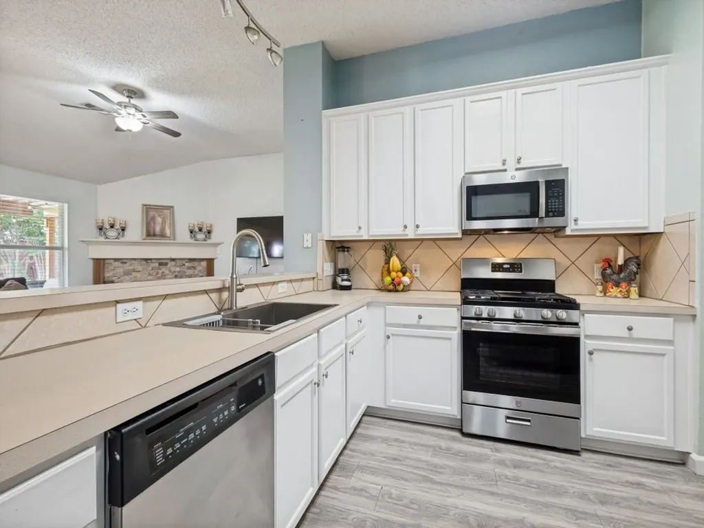 5032 Coral Cove Denton TX 76210