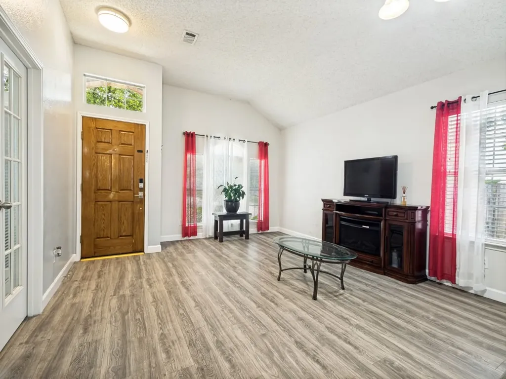 5032 Coral Cove Denton TX 76210