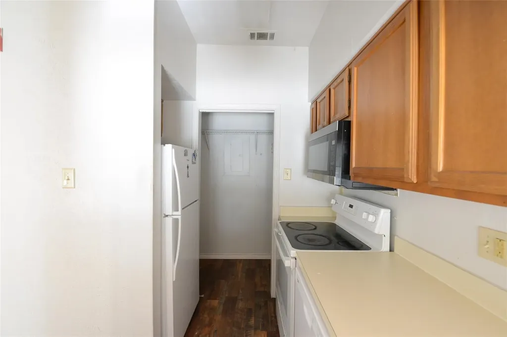 501 Arbor Creek Drive Euless TX 76039