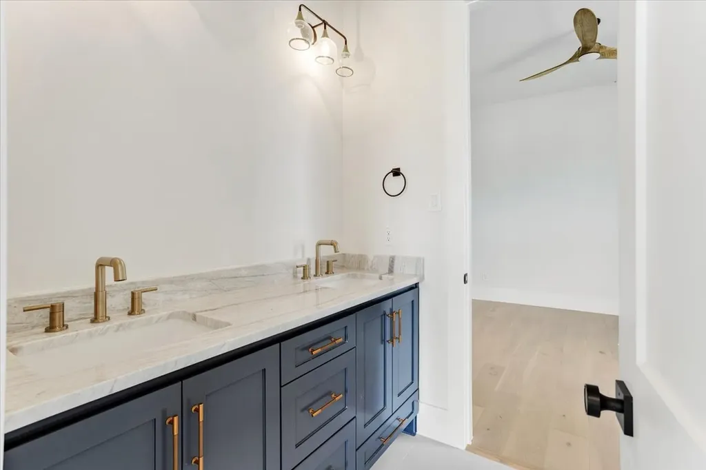 191 Acorn Trail Denison TX 75020
