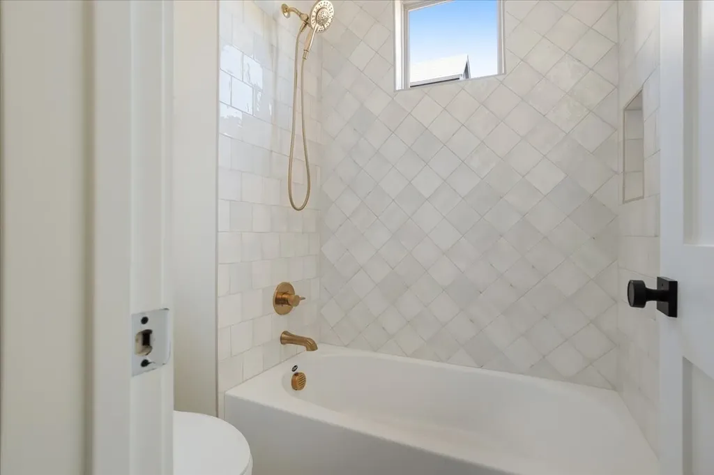 191 Acorn Trail Denison TX 75020