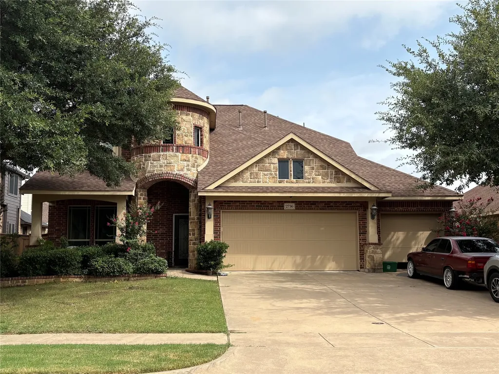 2756 Explorador Grand Prairie TX 75054