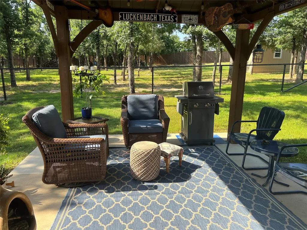 244 S Natural Spring Lane Azle TX 76020