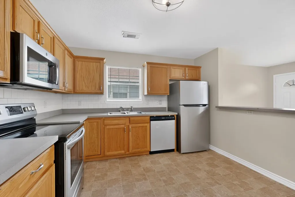 117 W Wilson Avenue Sherman TX 75090