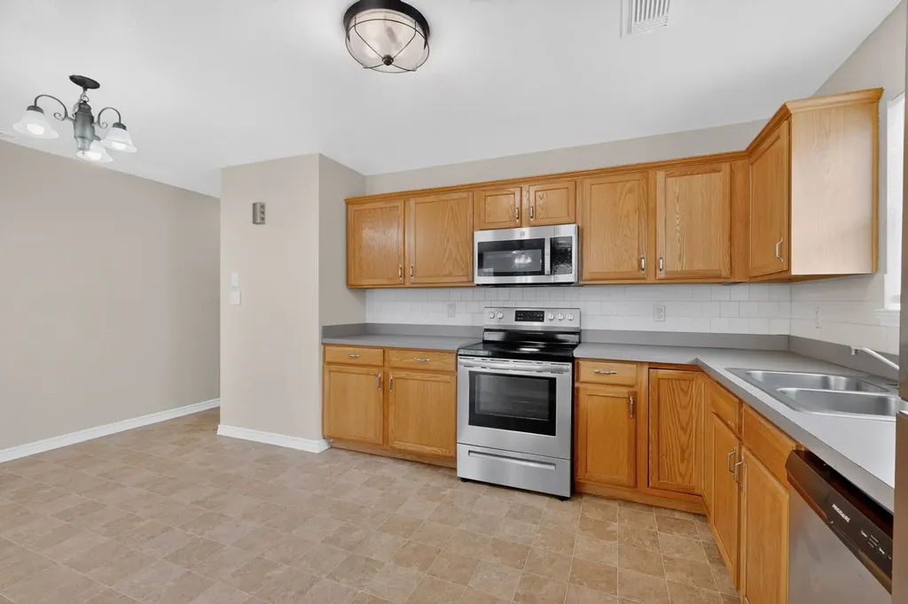 117 W Wilson Avenue Sherman TX 75090