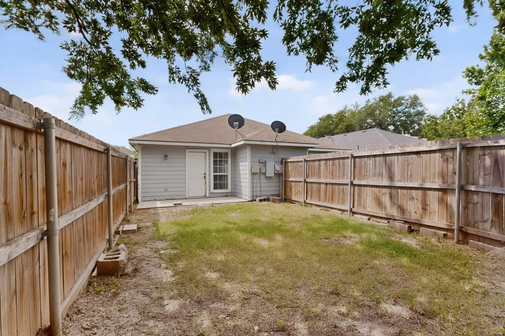 117 W Wilson Avenue Sherman TX 75090