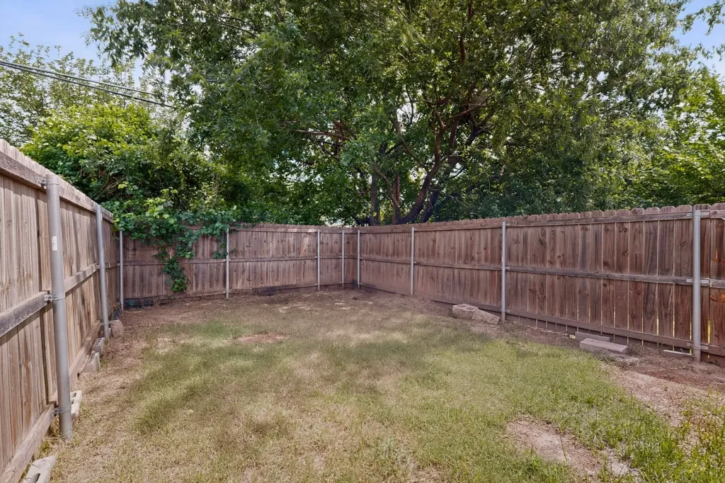 117 W Wilson Avenue Sherman TX 75090