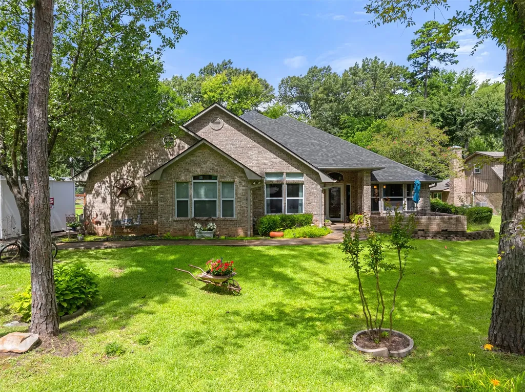 1340 Bridle Path Lindale TX 75771