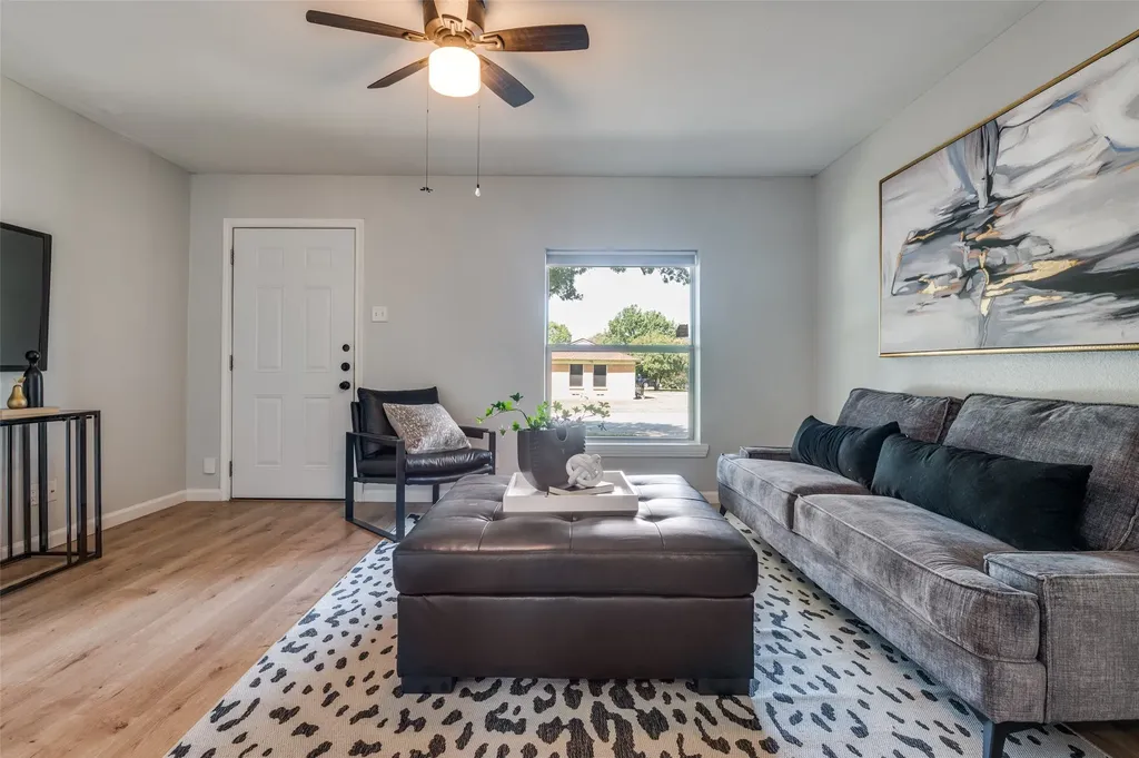 406 Freeman Street Mesquite TX 75149