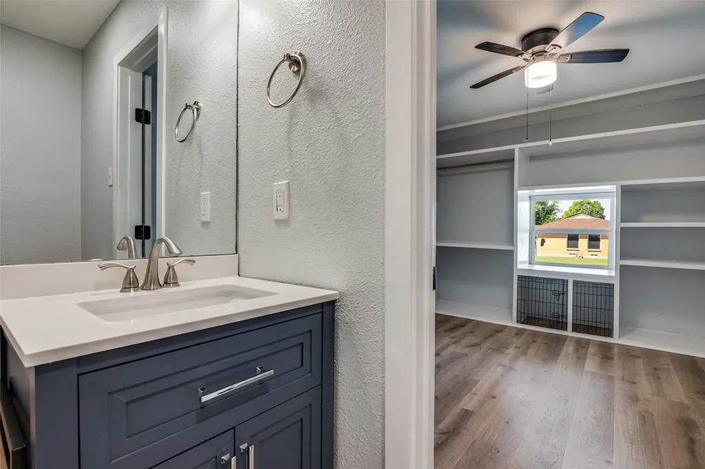 406 Freeman Street Mesquite TX 75149