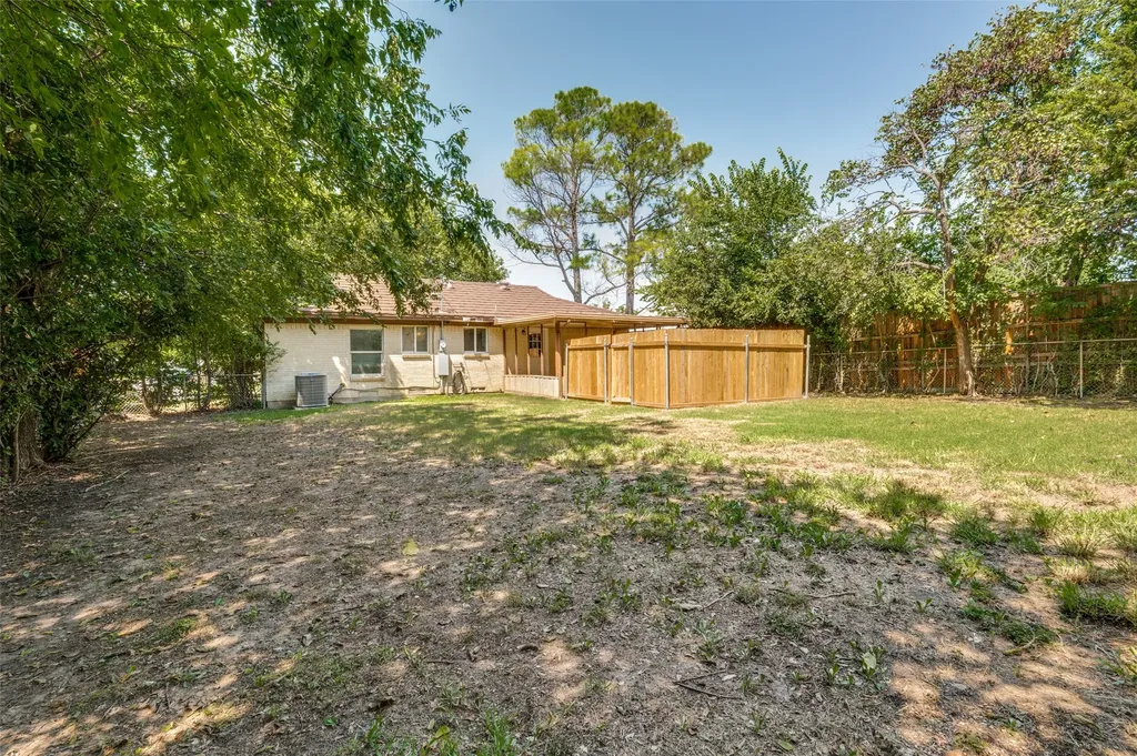 406 Freeman Street Mesquite TX 75149