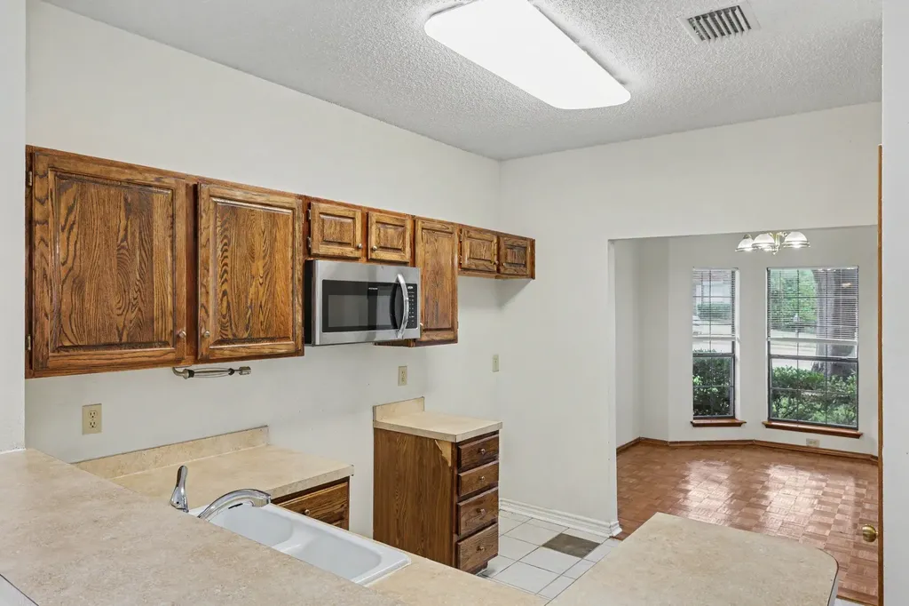 1008 Primrose Street Mesquite TX 75149