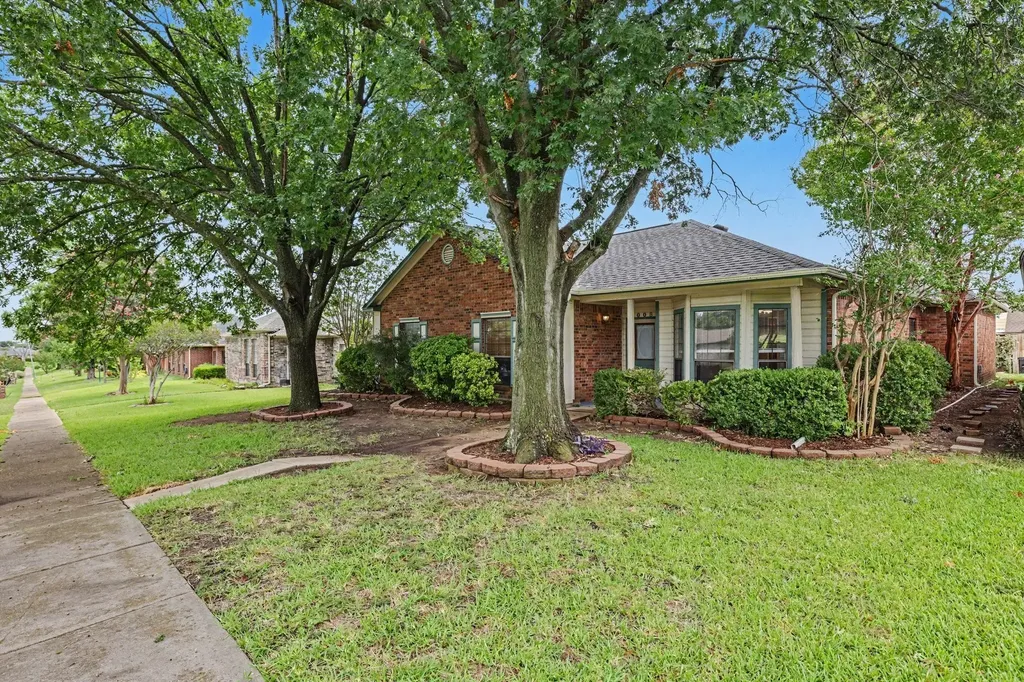 1008 Primrose Street Mesquite TX 75149