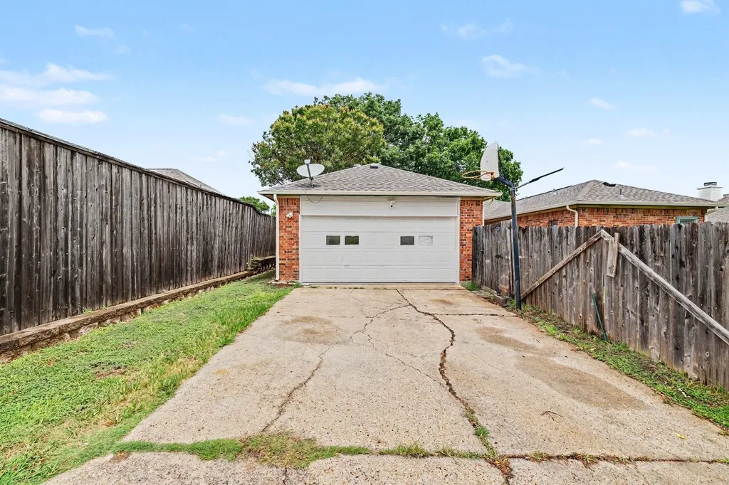 1008 Primrose Street Mesquite TX 75149