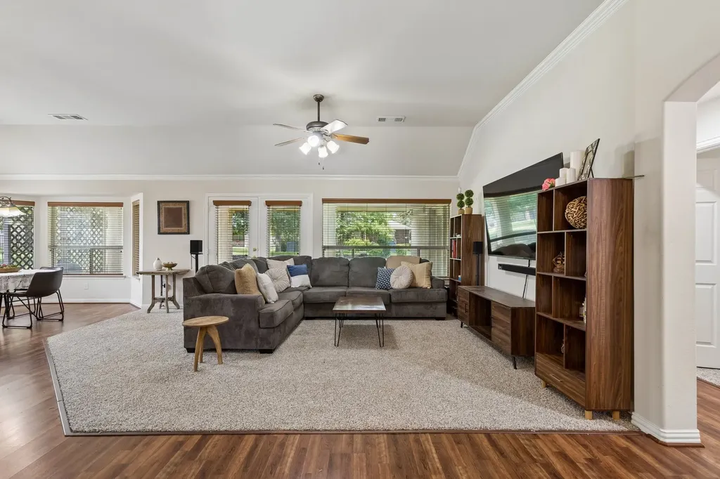 9600 Applewood Trail Denton TX 76207