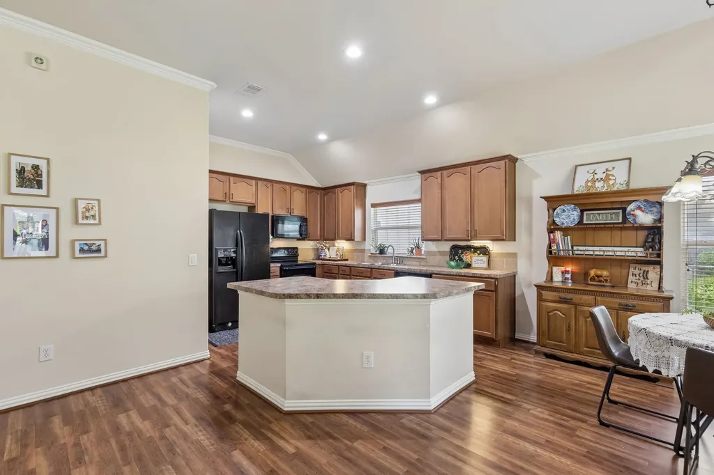 9600 Applewood Trail Denton TX 76207