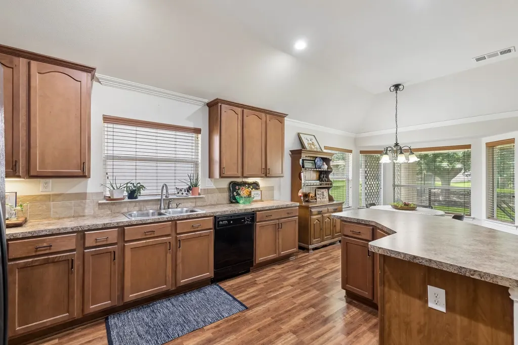 9600 Applewood Trail Denton TX 76207