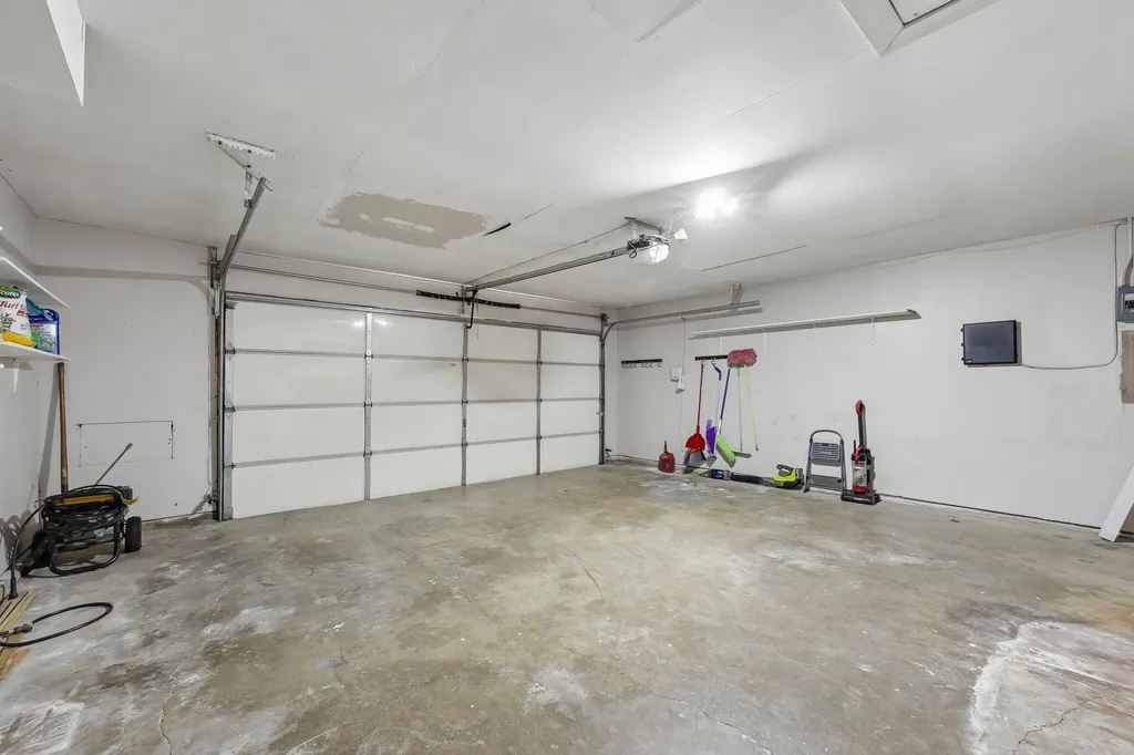 2604 Winding Creek Drive Carrollton TX 75007