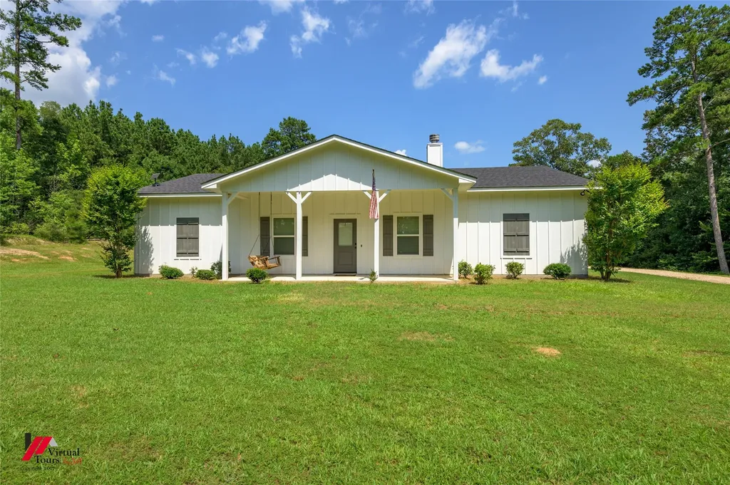 1320 Fuller Cemetery Road Minden LA 71055