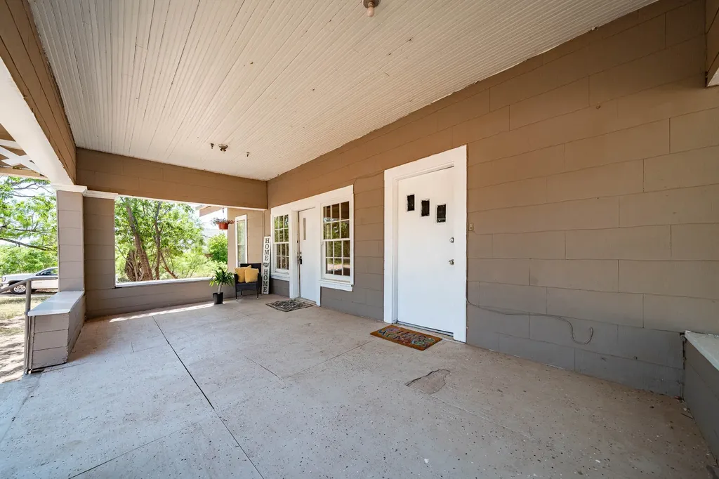 720 E Mcharg Street Stamford TX 79553