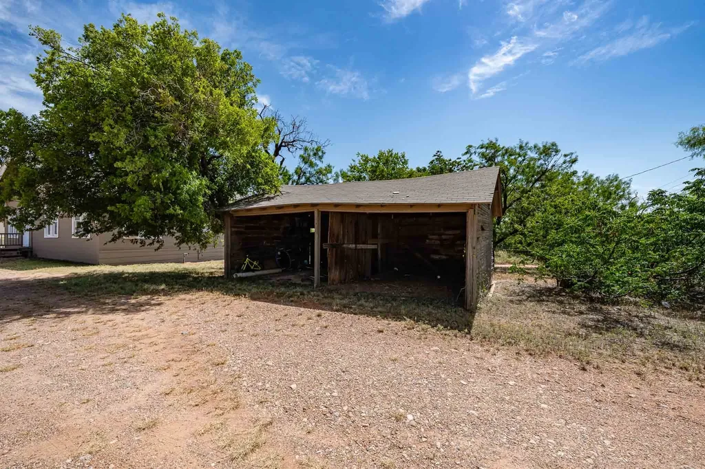 720 E Mcharg Street Stamford TX 79553