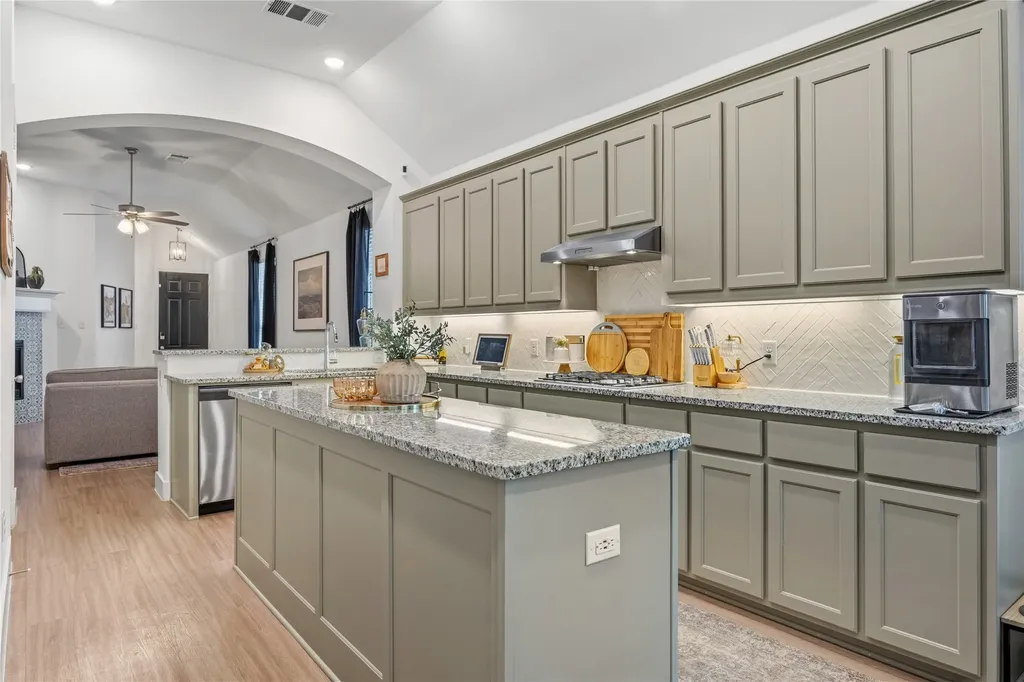 3166 Wind Knot Way Royse City TX 75189