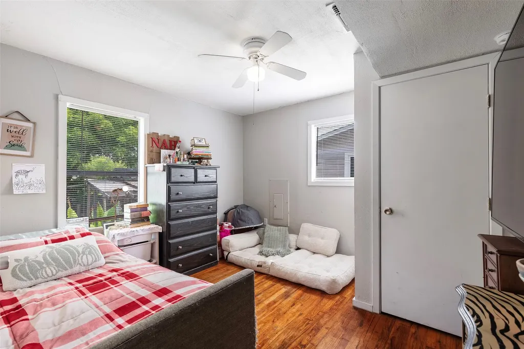 403 Walnut Street Grandview TX 76050