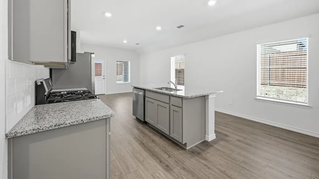 2041 Whispering Lane Celina TX 75009