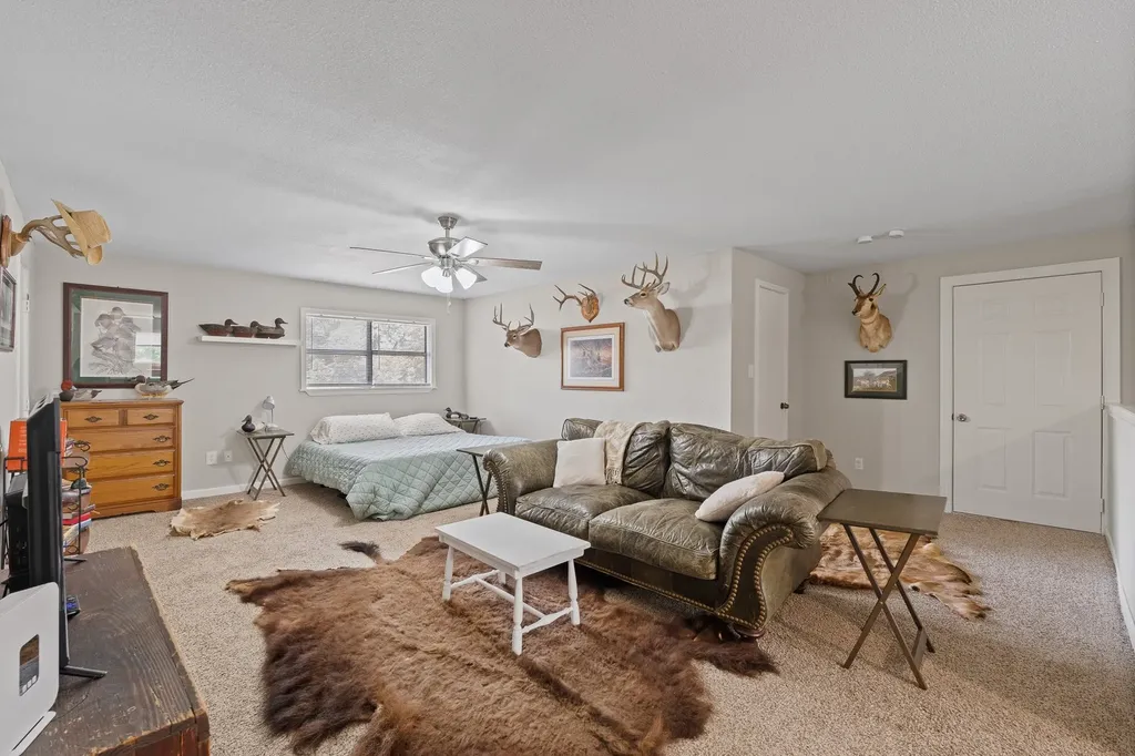 521 Woodard Avenue Cleburne TX 76033
