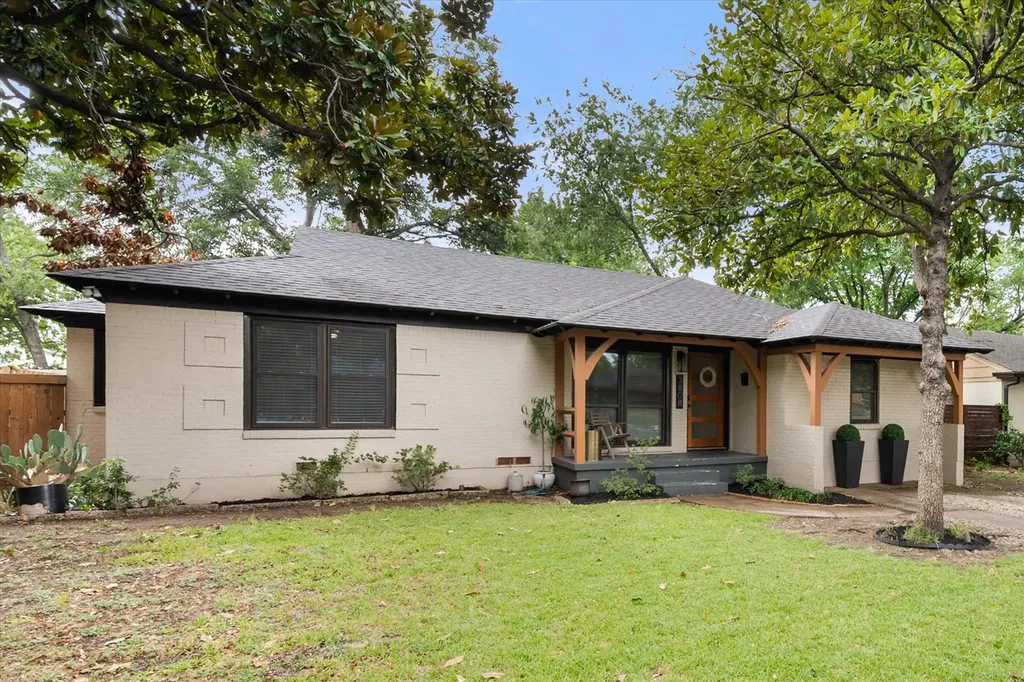 3808 Gaspar Drive Dallas TX 75220
