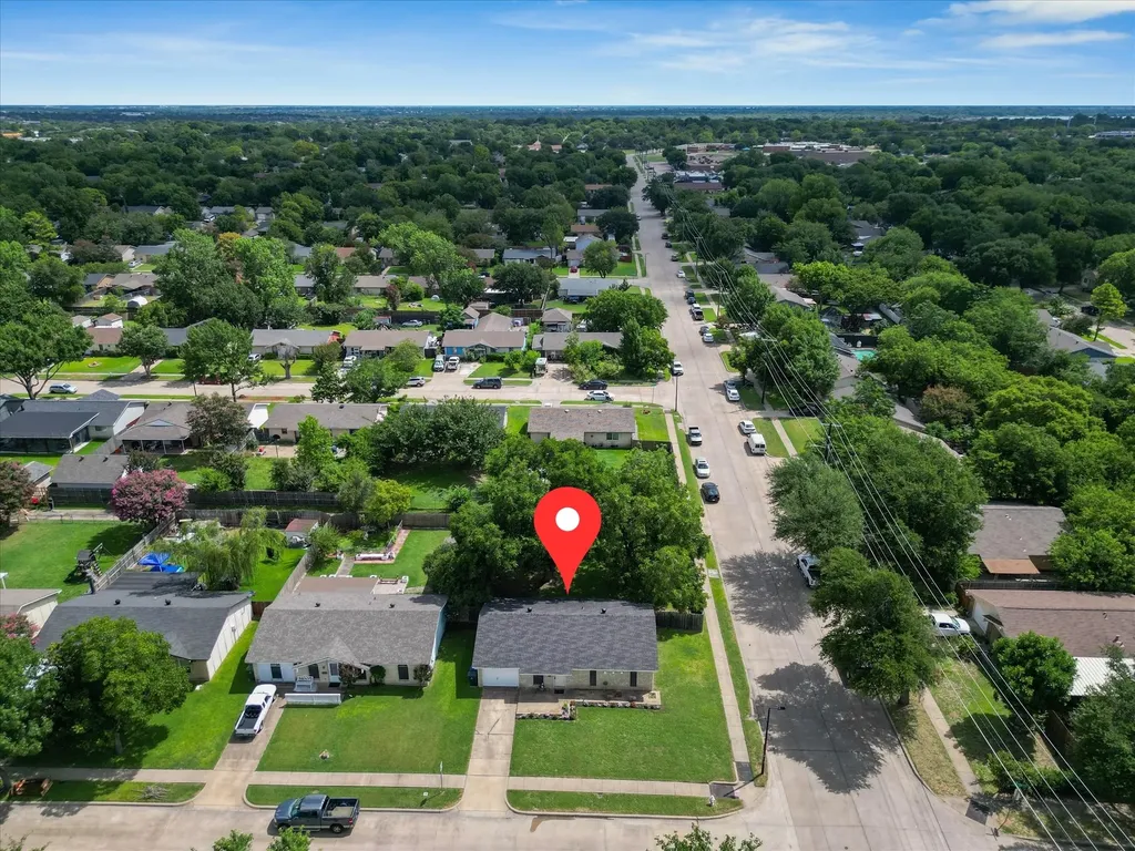 4050 Salem Drive Garland TX 75043