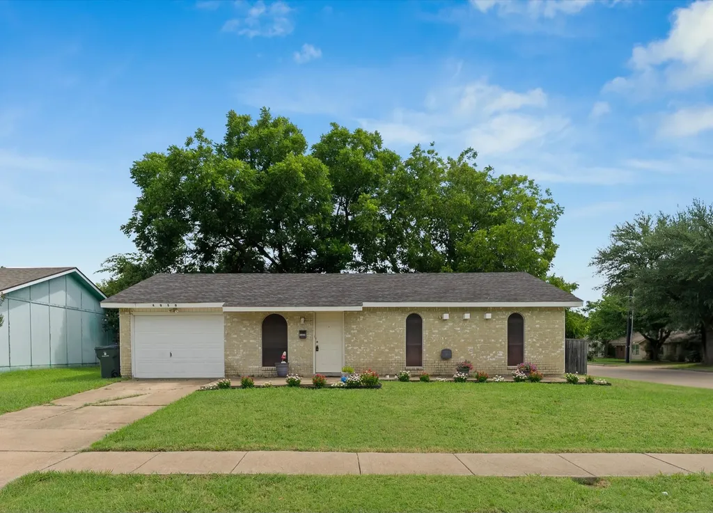 4050 Salem Drive Garland TX 75043